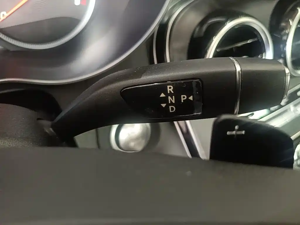 Фото 14 - Mercedes-Benz C-Class
