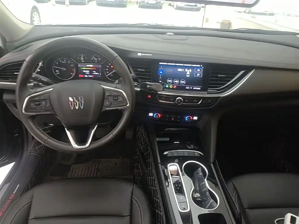 Buick Regal 2024 25T Ultra Comfort Edition фото 10
