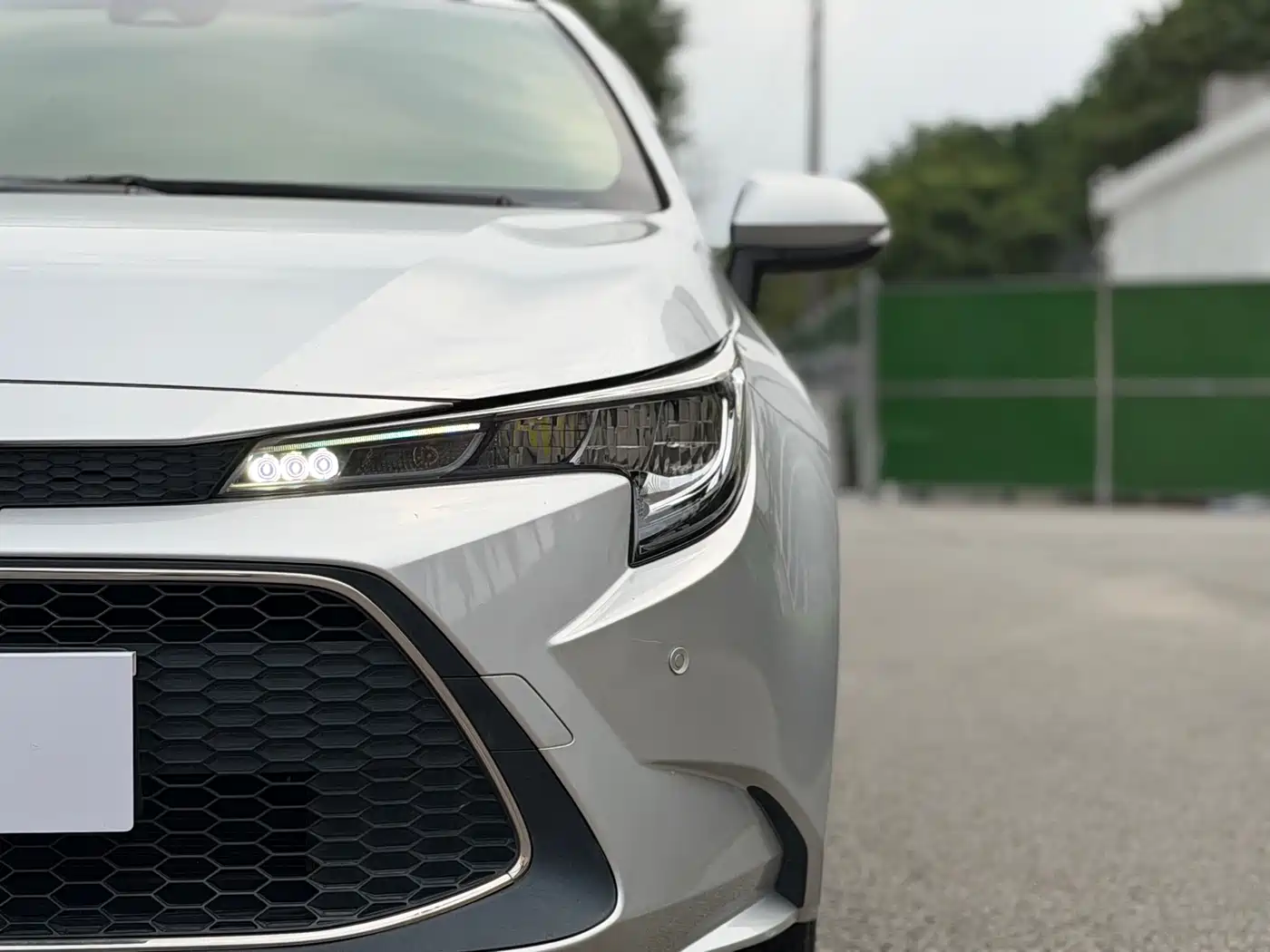 Toyota Levin 2021 Dual Hybrid 1.8H E-CVT Leading Edition фото 4
