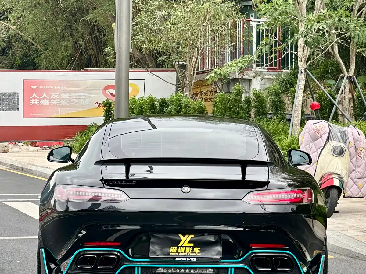 MERCEDES-BENZ AMG GT