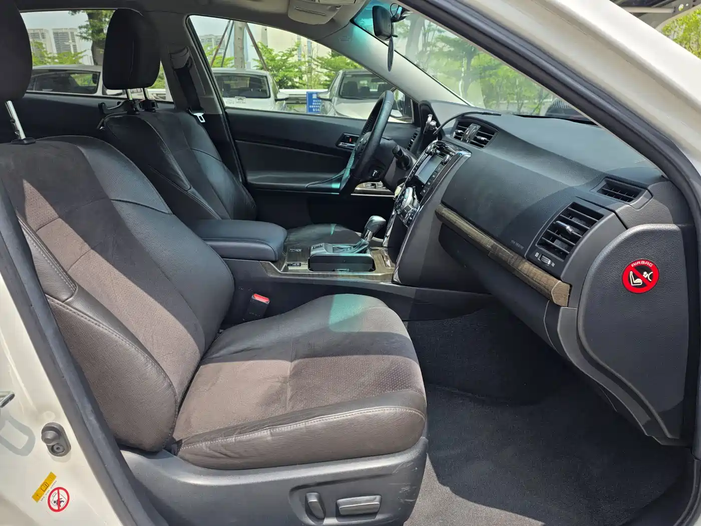 Toyota Reiz 2013 2.5V Premium Edition фото 6