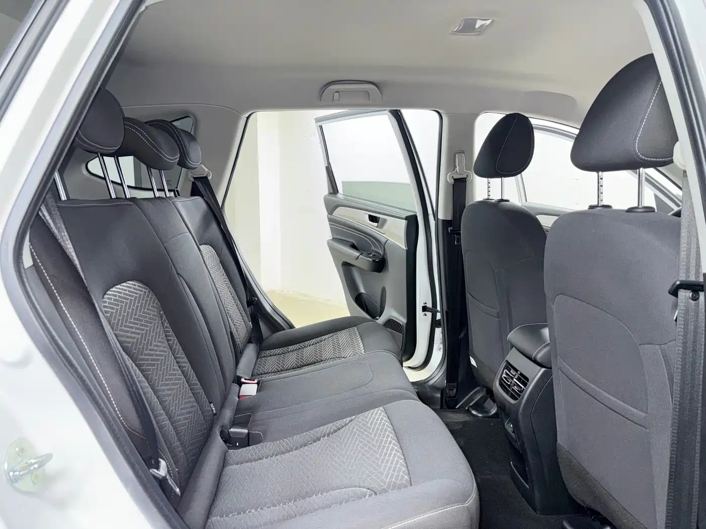 Haval M6 2023 PLUS 1.5T Manual Elite Smart Connect фото 10