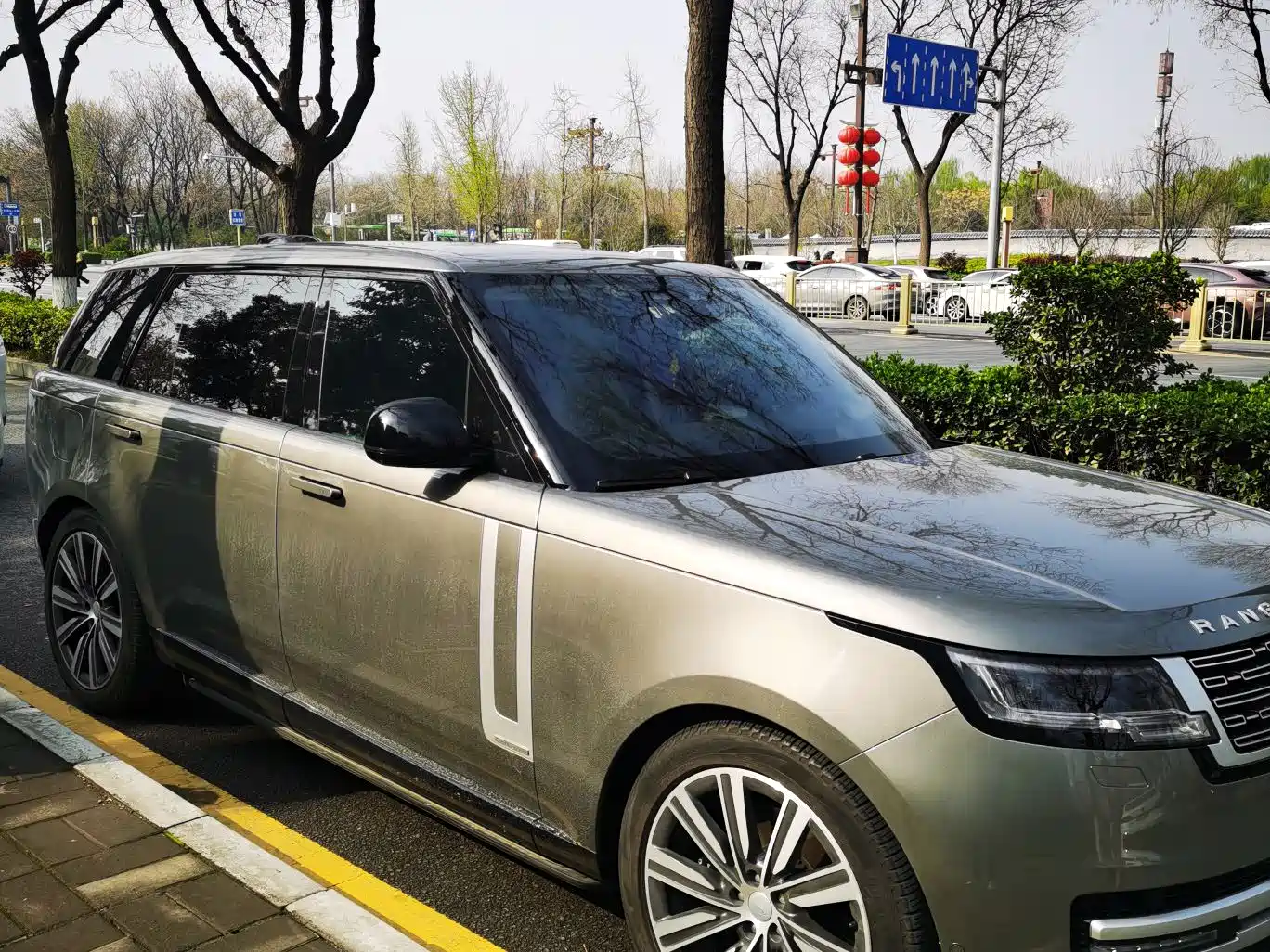 LAND ROVER RANGE ROVER