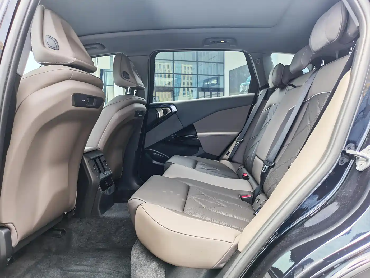 BMW X3 2025 xDrive25L Luxury Package фото 19