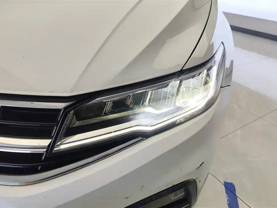 Volkswagen Bora 2019 Facelift 1.5L Automatic Elite China VI фото 5