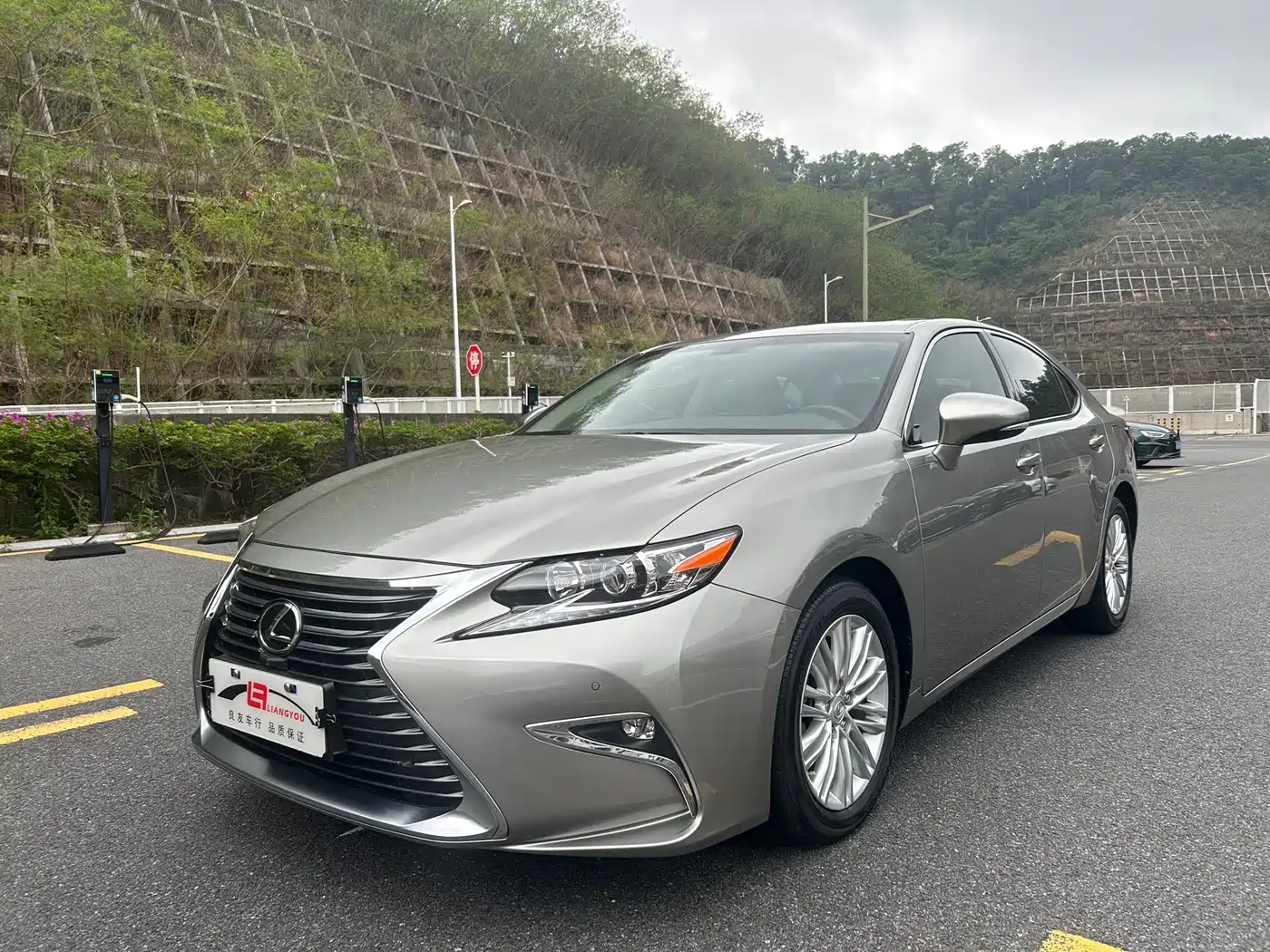 Lexus ES 2015 200 Elite Edition