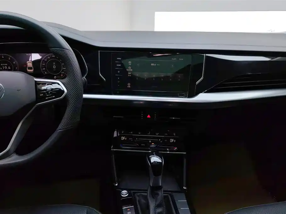 Volkswagen Passat 2024 330TSI Elite Edition фото 13