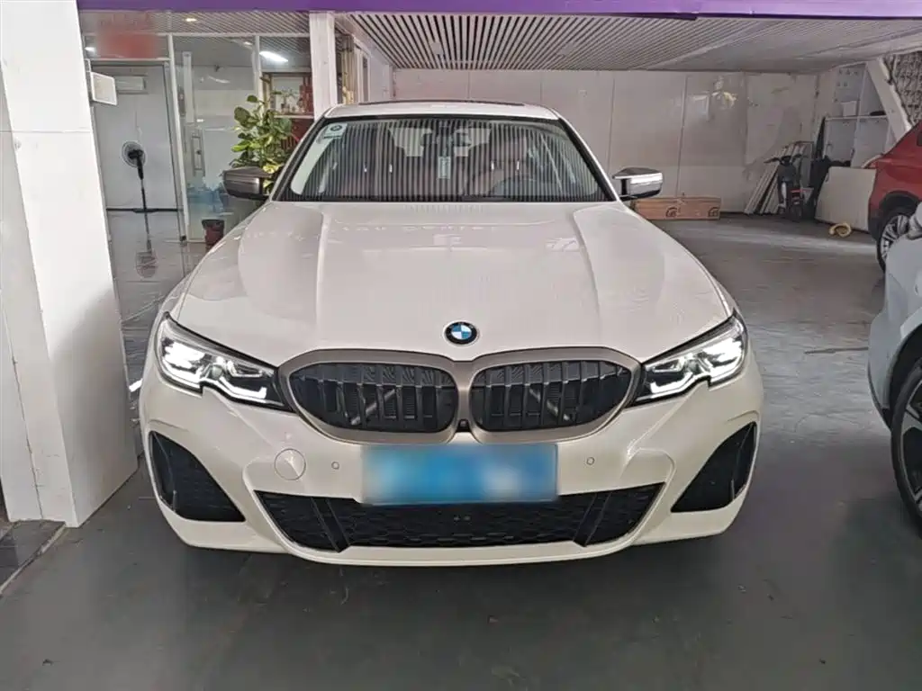 BMW 3 Series 2022 Facelift 325Li M Sport Shadow Edition фото 3
