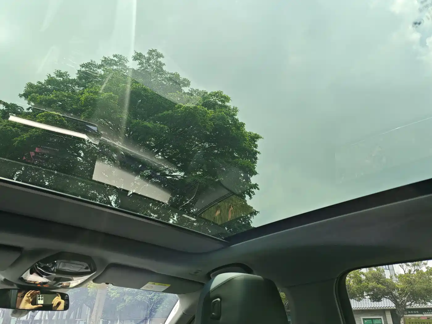 BMW i5 2024 eDrive 35L Premium Model M Sport Package фото 27