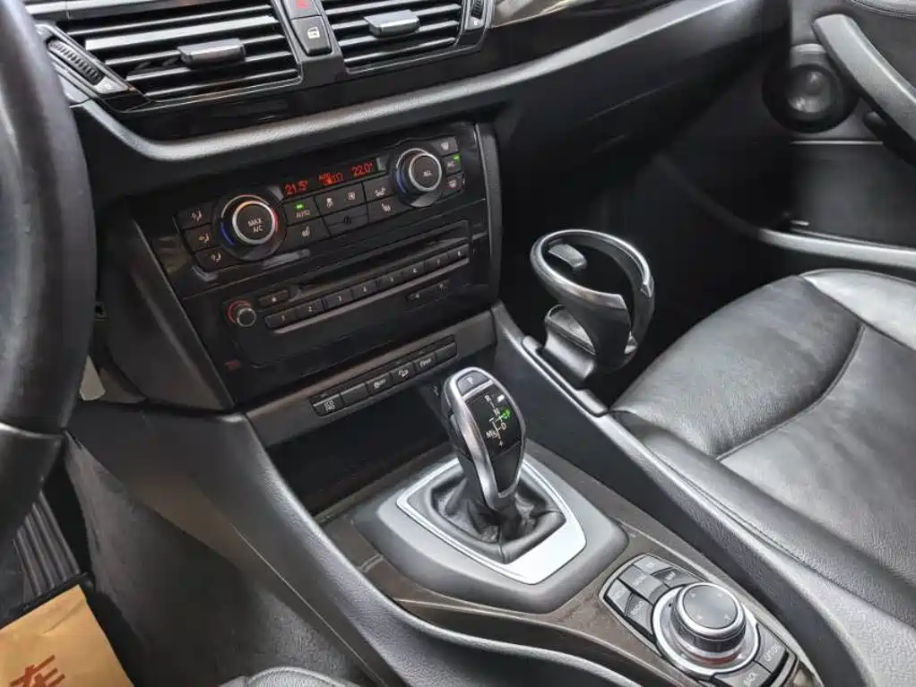 Фото 4 - BMW X1