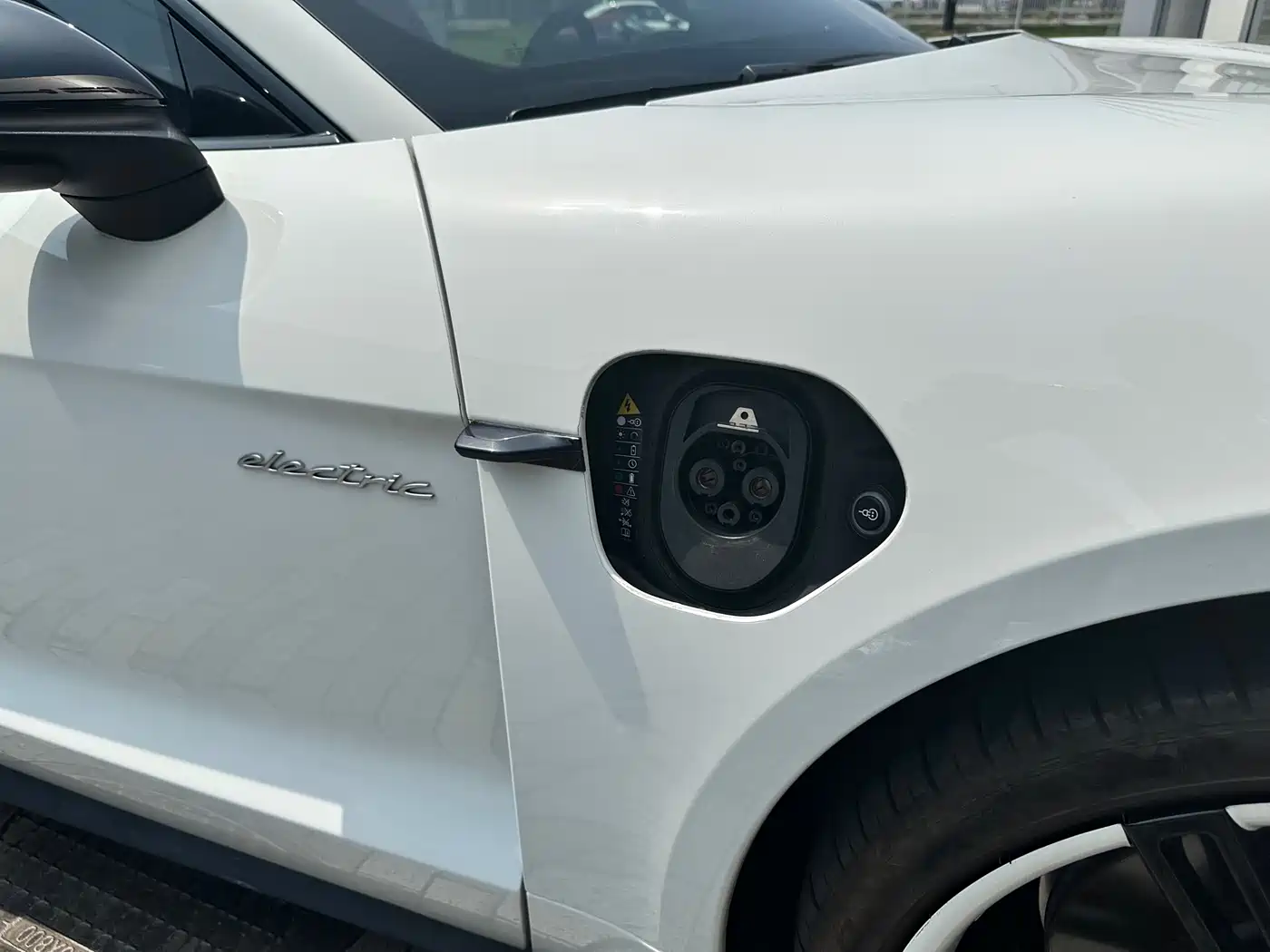 Porsche Taycan 2019 Taycan 4S фото 8