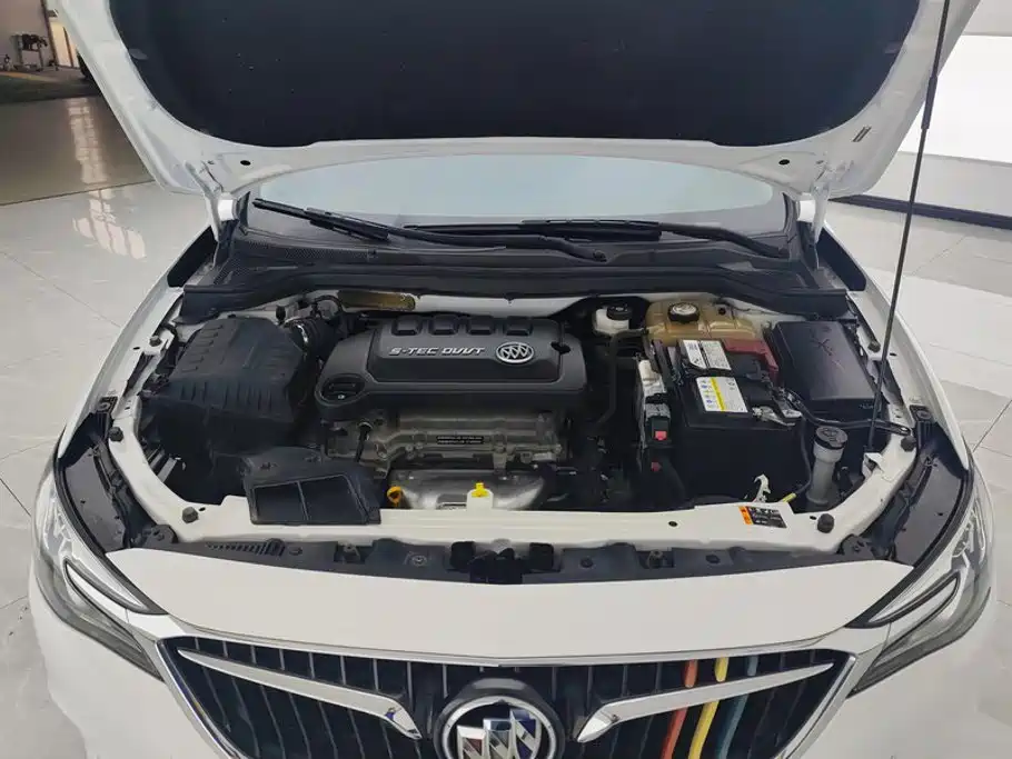 Фото 10 - Buick Excelle