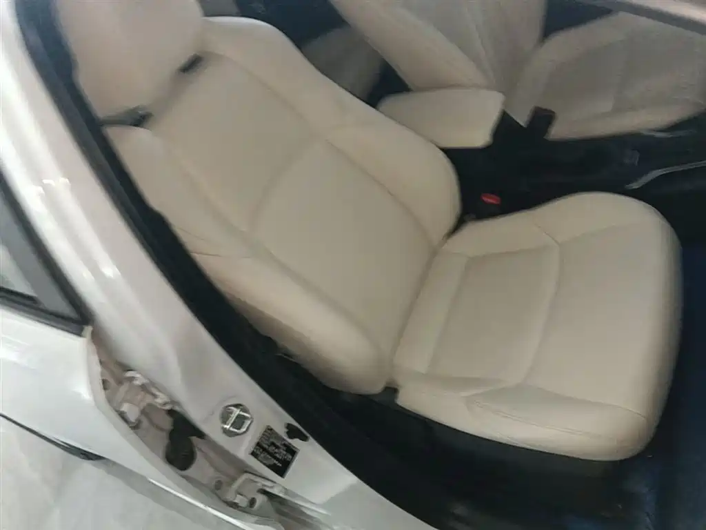 Toyota Levin 2021 Dual Engine 1.8H E-CVT Luxury Edition фото 25