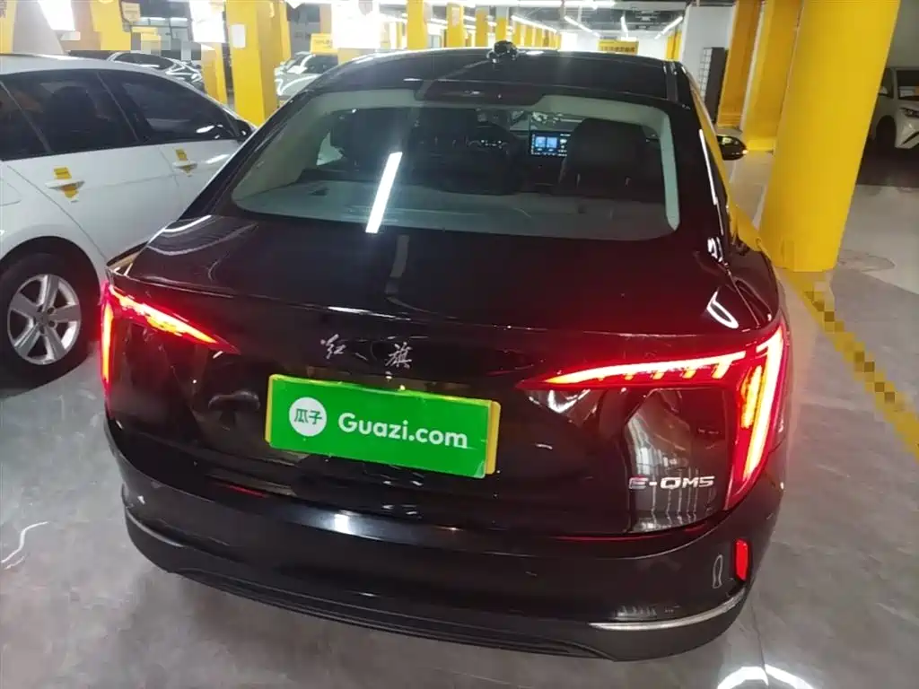 Hongqi E-QM5 2021 Ride-hailing Charging T3 Edition 5-seater фото 6