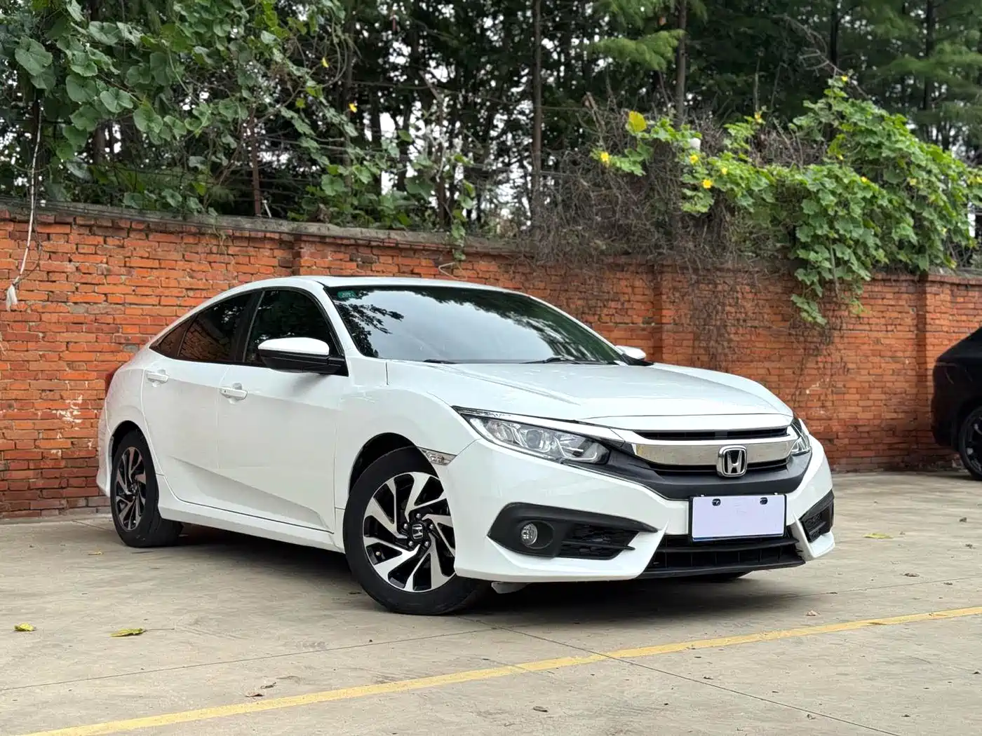 Фото 3 - Honda Civic