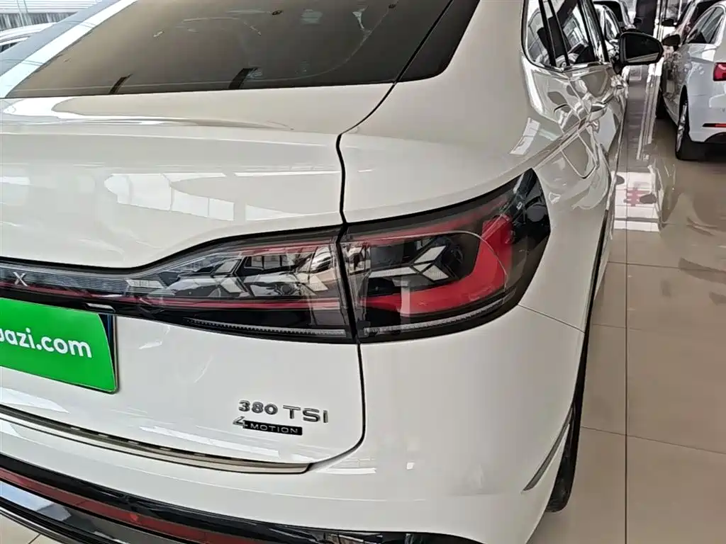 Volkswagen Tiguan X 2022 330TSI 2WD Flagship Edition фото 8
