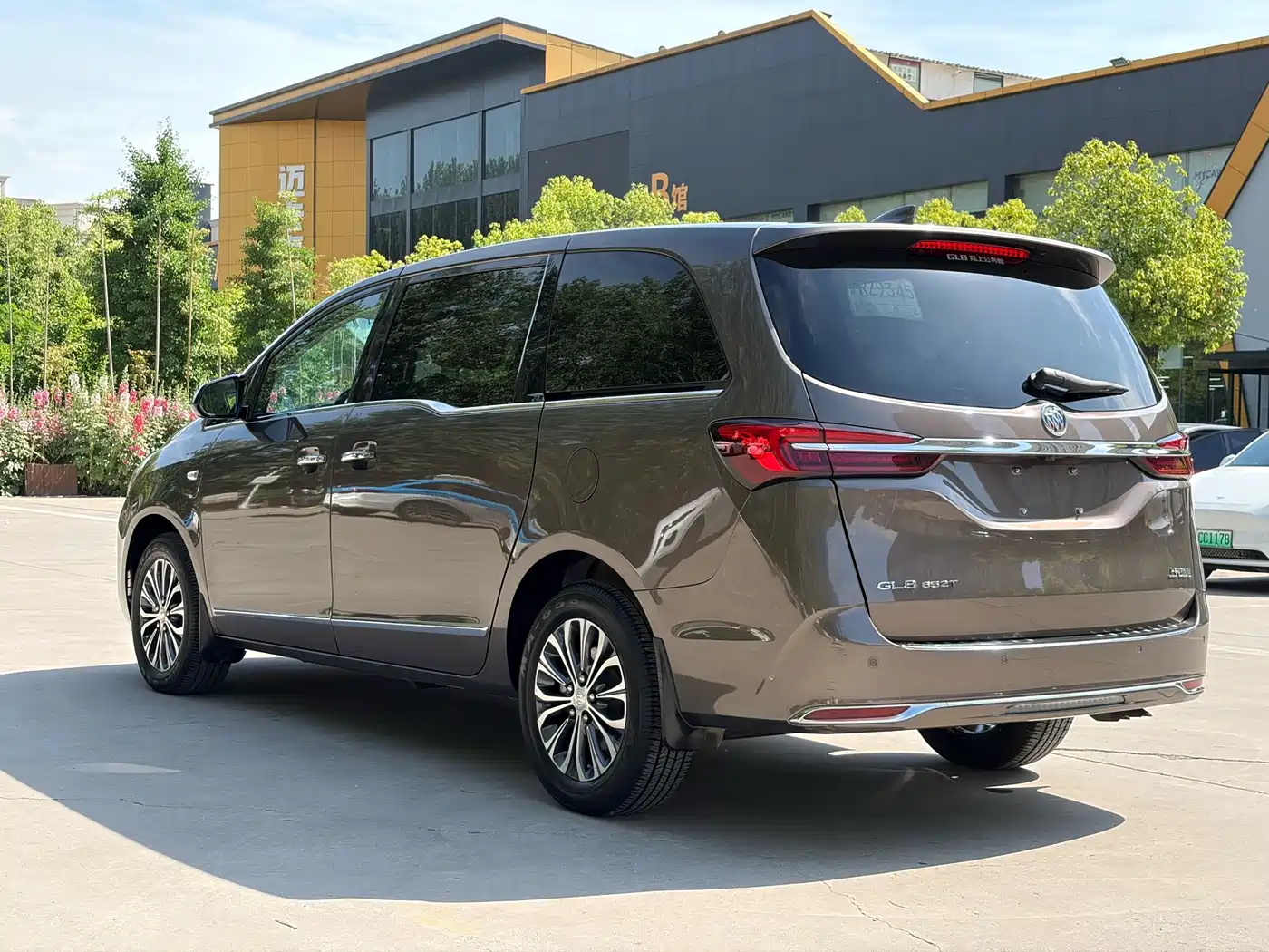 Buick GL8 2021 Land Business Class 652T Luxury фото 7