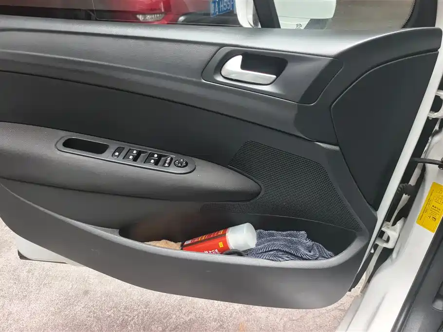 Peugeot 308 2013 Model 1.6L Automatic Superior Style фото 7