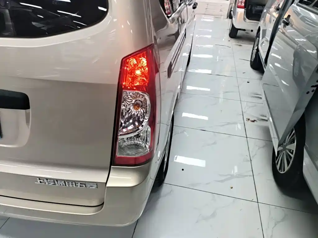Wuling Motors Wuling Rongguang S 2024 2023 1.5L Base 5/7 Seater