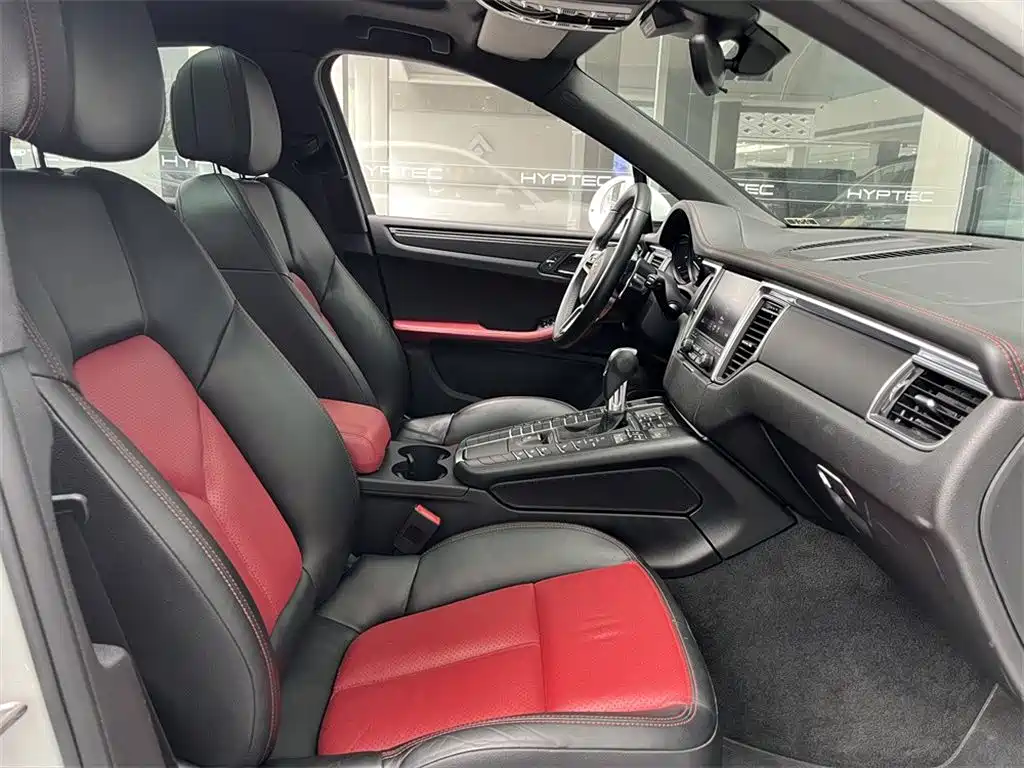 Porsche Macan 2017 Macan 2.0T фото 11