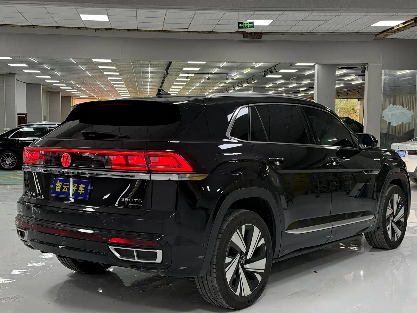 Volkswagen Teramont 2024 Teramont X 380TSI 4WD Premium Luxury Edition фото 9