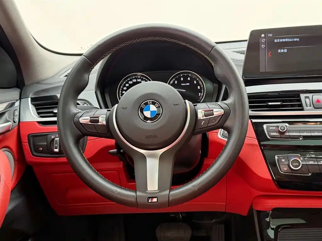 BMW X2 2023 sDrive25i M Sport Shadow Edition фото 26