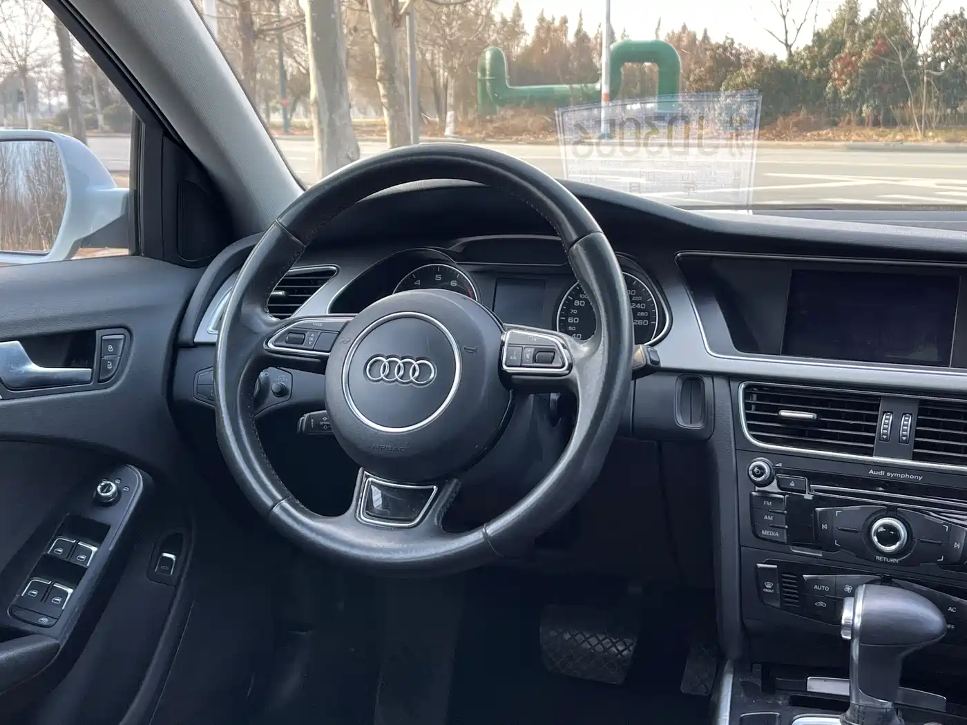 Audi A4L 2013 35 TFSI Automatic Standard фото 15