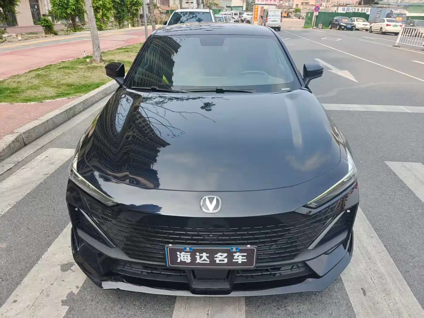 CHANGAN UNI V