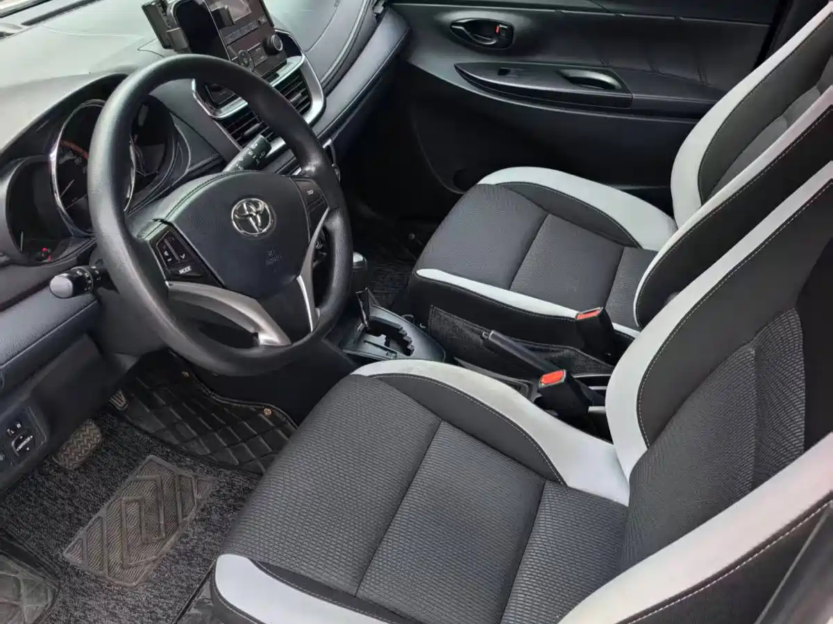 TOYOTA YARIS L ZHIXUAN