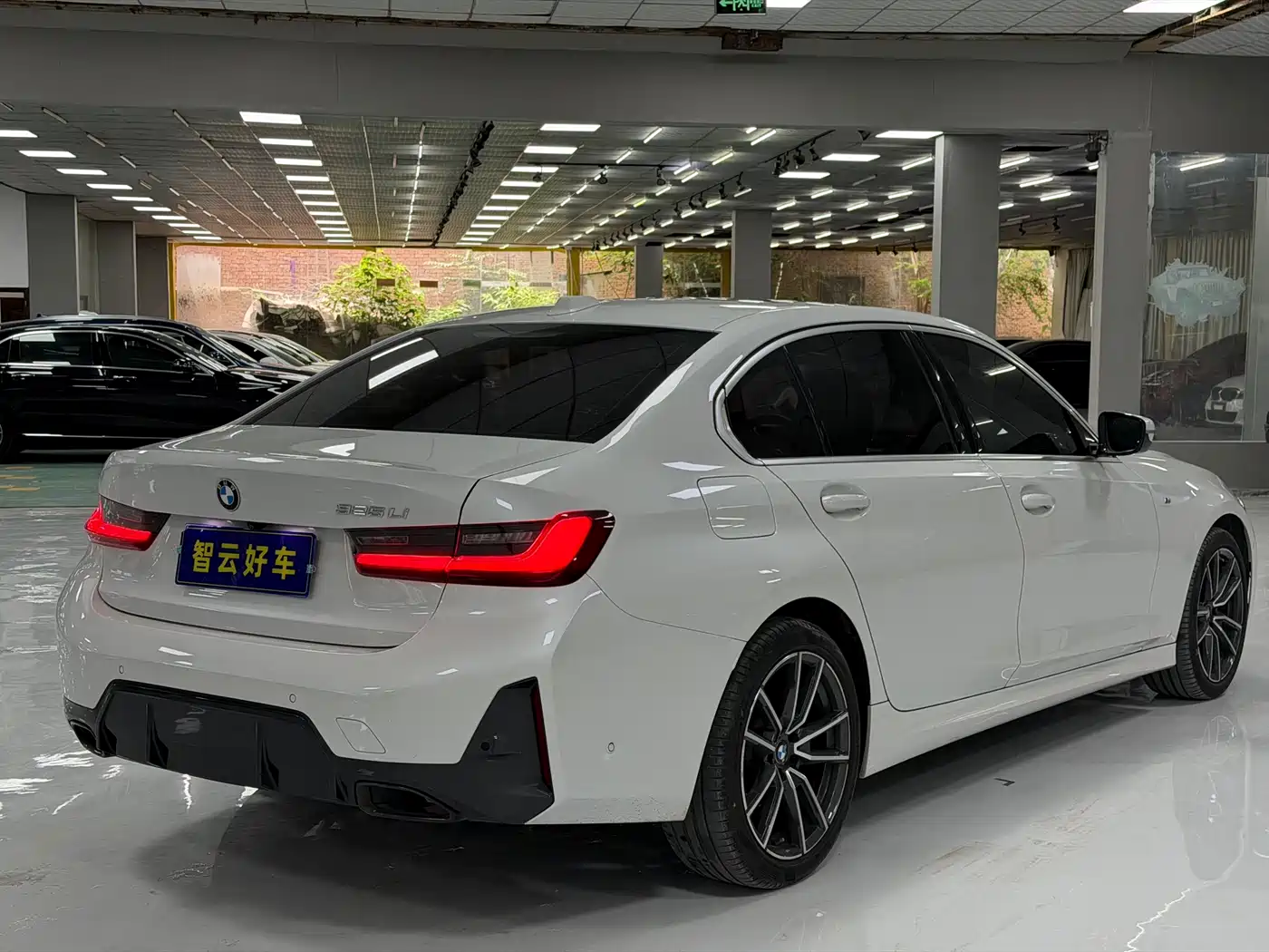 BMW 3-SERIES
