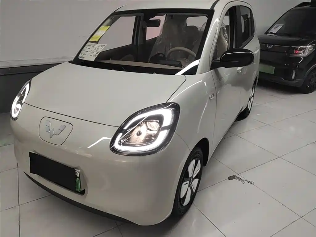 WULING AUTOMOBILE HONGGUANG MINIEV