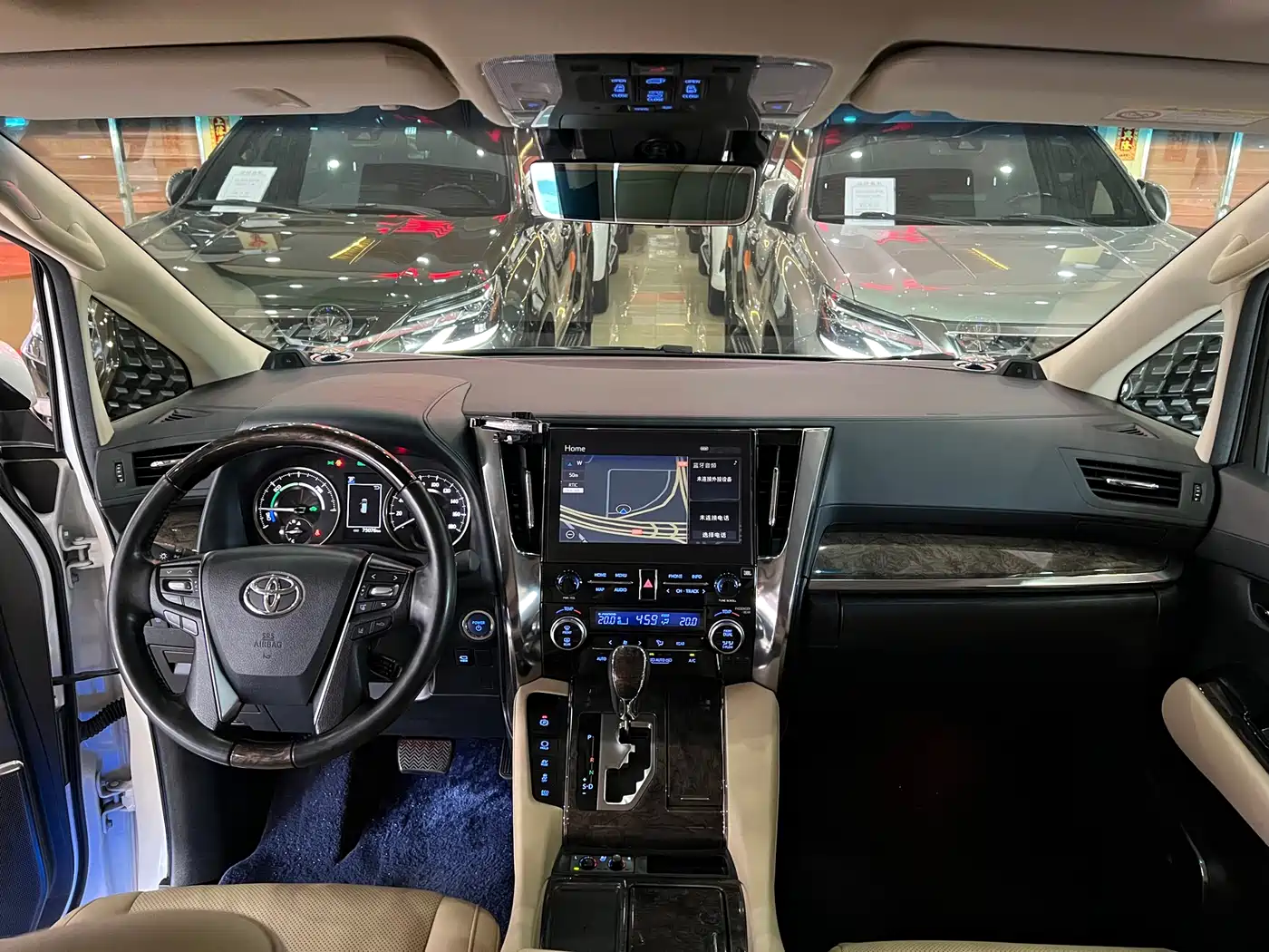 Toyota Vellfire 2021 Crown Hybrid 2.5L HV Premium Edition фото 10