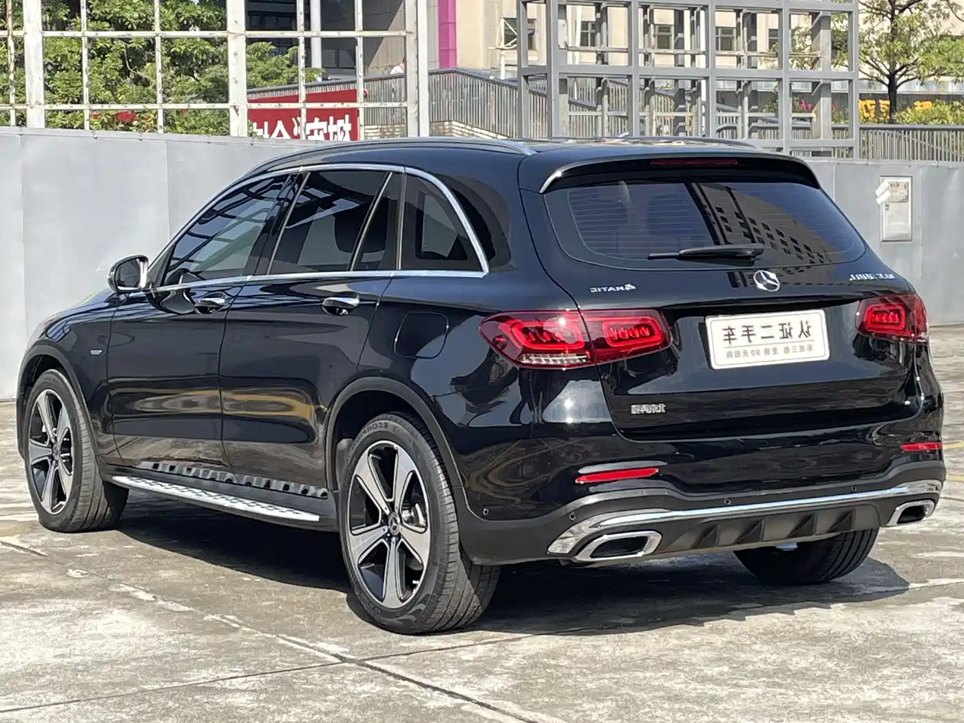 Mercedes-Benz GLC 2022 Facelift GLC 300 L 4MATIC Dynamic Collector's Edition фото 32