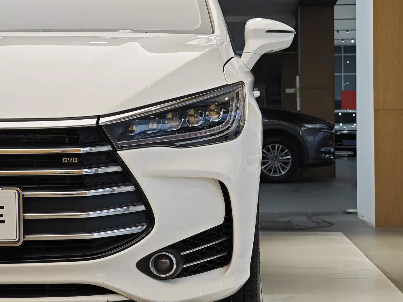 BYD Song MAX 2018 1.5T Automatic Smart Connected Premium 6-Seater фото 2