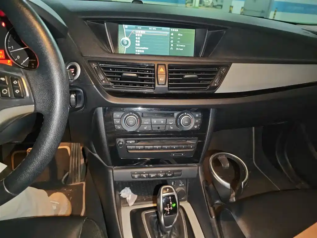 BMW X1 2015 xDrive20i Fashion фото 10