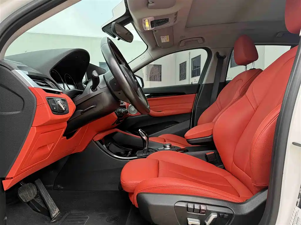 BMW X2 2023 sDrive25i M Sport Shadow Edition фото 10