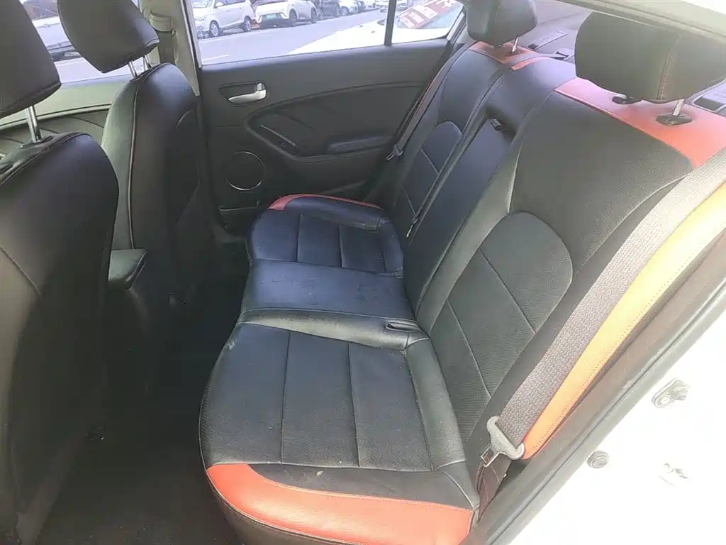 Kia K3 2016 1.6L Automatic GLS фото 17