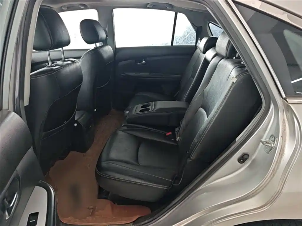 BYD S6 2014 Model 2.0L Manual Elite 5-Seater фото 17