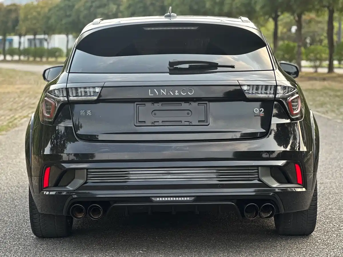 LYNK & CO. 02 HATCHBACK