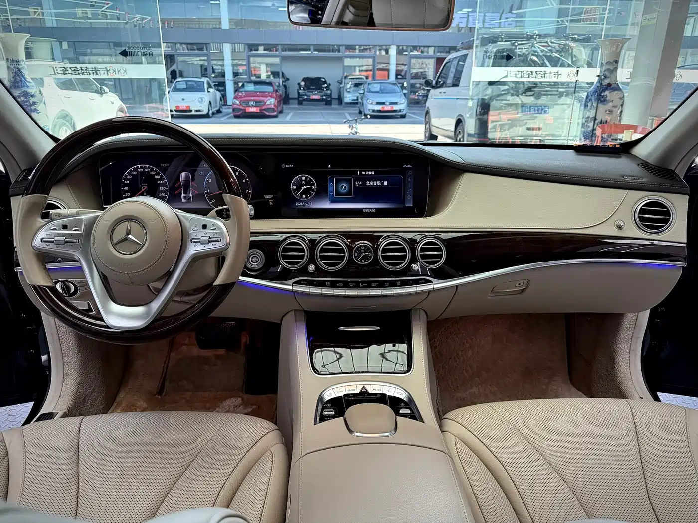 Mercedes-Benz S-Class 2019 S 350 L Premium Ultimate Edition фото 10