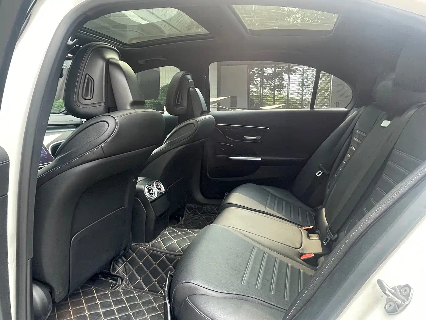Mercedes-Benz C-Class 2023 C 260 L Sport фото 8