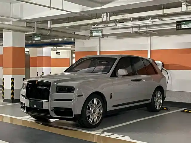 ROLLS-ROYCE CULLINAN