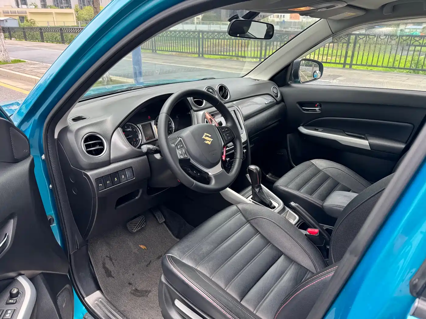 Suzuki Vitara 2016 2016 1.4T Auto 2WD Luxury Model