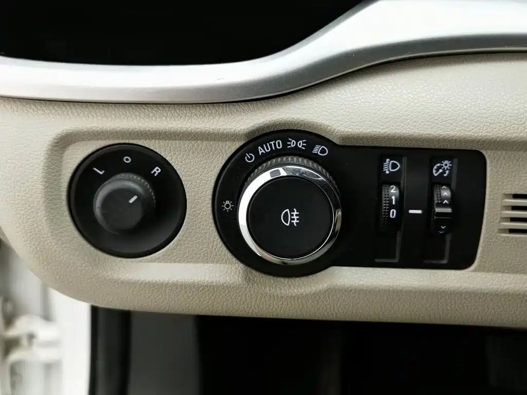 Photo 21 - Buick Excelle