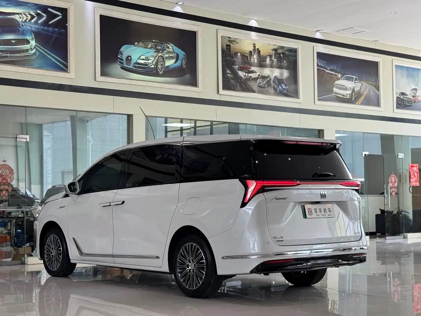 Buick GL8 New Energy 2025 Landlux Smart Edition 7-seater фото 16