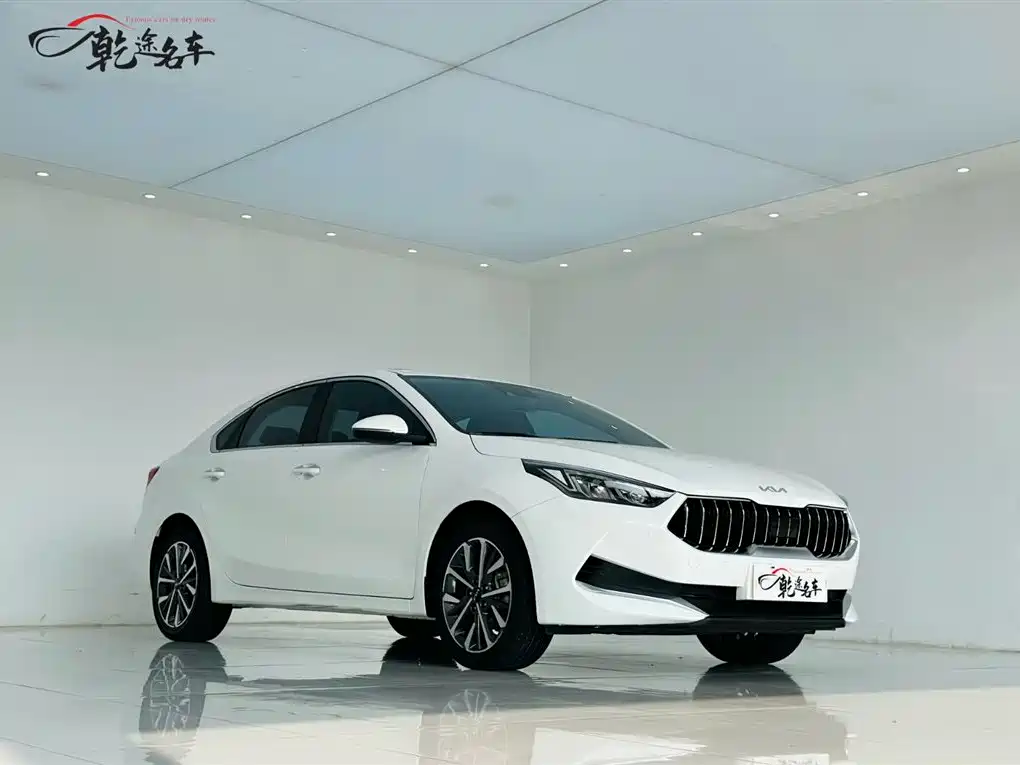 Kia K3 2021 1.5L CVT Refreshed Edition фото 3