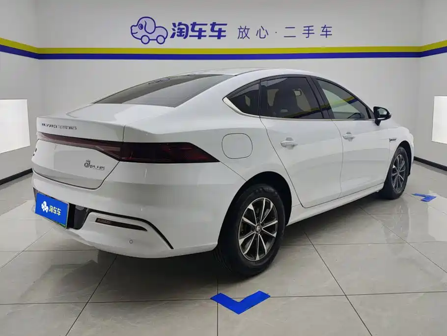 Фото 3 - BYD Qin PLUS