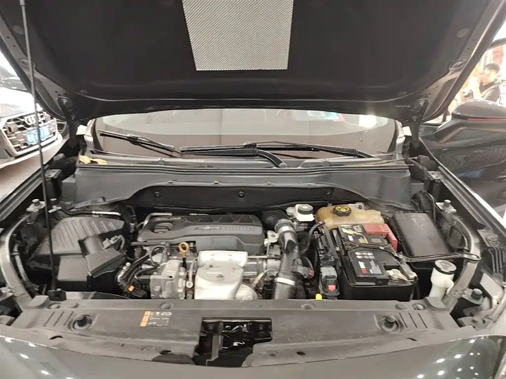 Chevrolet Volando 2018 Redline 530T Auto Premium Edition (5+2 seater) China V фото 16