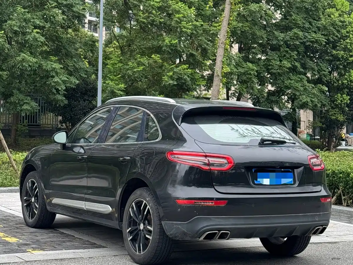 2018 Zotye SR9