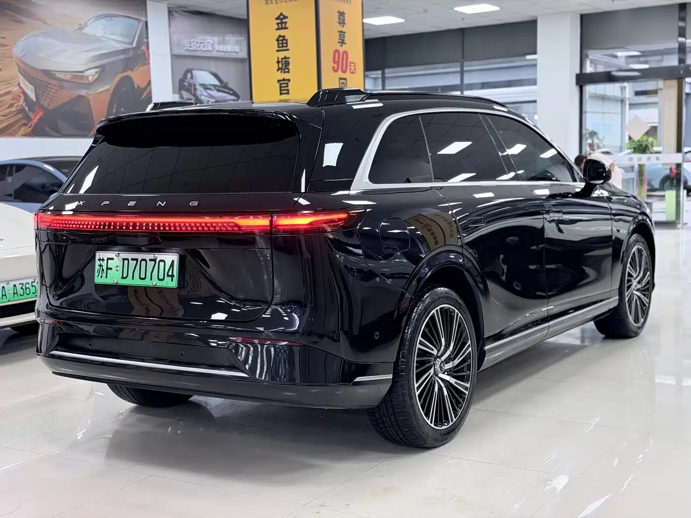 Фото 4 - XPeng G9